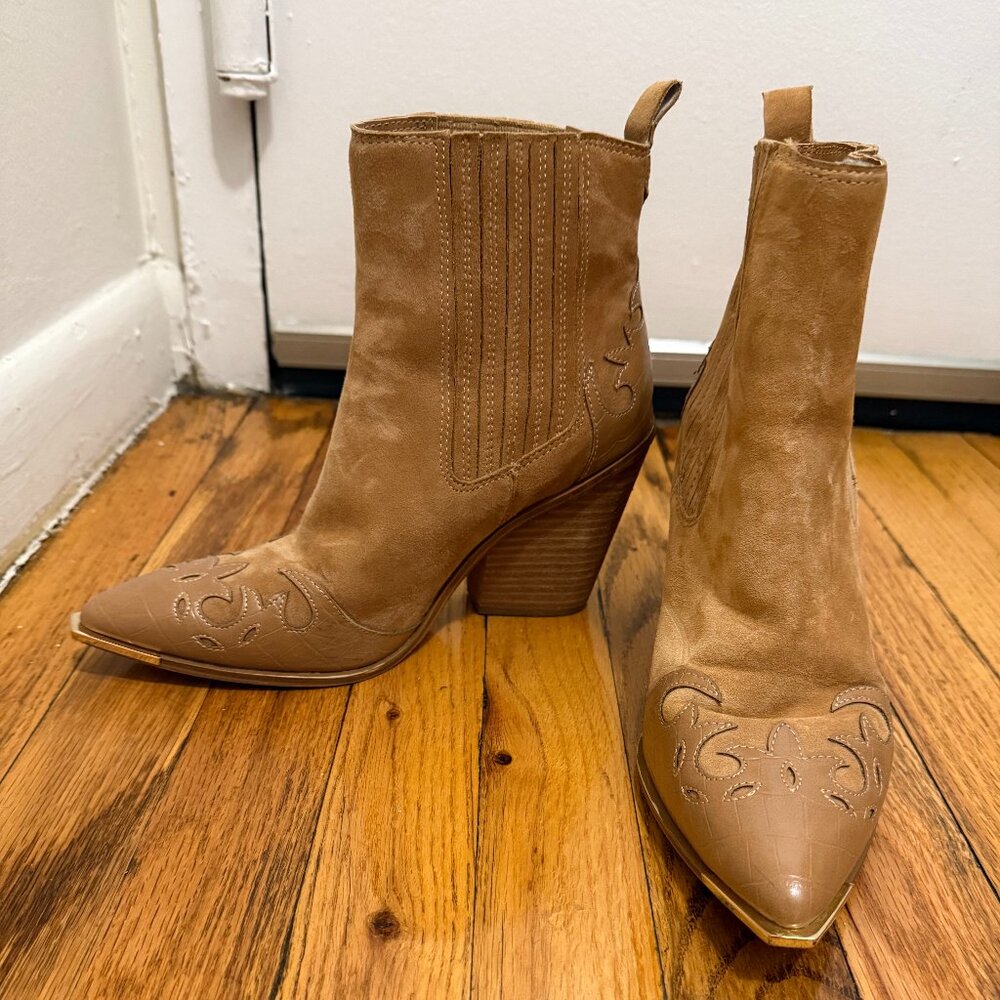 Steve Madden Trim Bootie - Tan Western Size 8 gently used - Picture 2 of 4